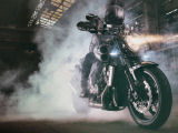 La Yamaha V-Max fête ses 30 ans.