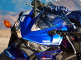 Euro4 et nouvelles décos aussi pour la Yamaha YZF-R3.