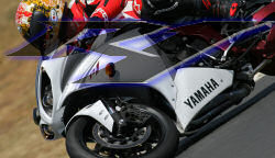 Nouvel essai de la Yamaha R1 2009.