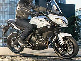 Infos, images et technique sur la Kawasaki 650 Versys 2015.