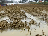Elite Motocross / Sommières - L'épreuve prend l'eau.