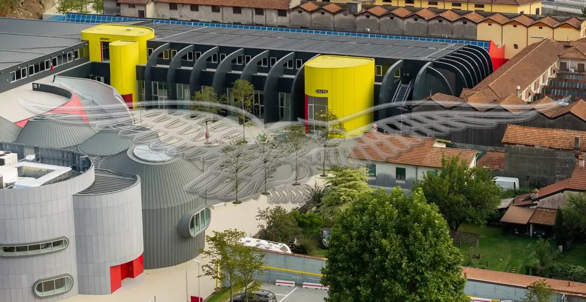 Une vue aérienne de l'usine Moto-Guzzi à Mandello
