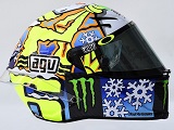 Voici les casques spéciaux 'Winter Test' de Rossi et Iannone.
