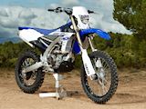 Yamaha présente sa WR 450 F 2016.