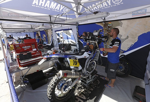 Dakar 2015 - Le repos des motards.