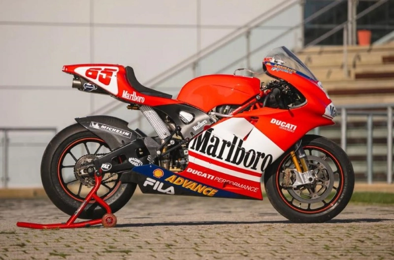 ducati-desmosedici-gp3-loris-capirossi