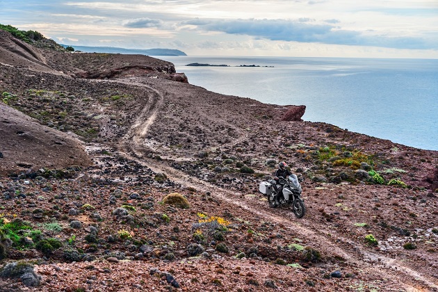 Globetrotter 90° - Lolo Cochet participe au tour du monde en Ducati Multistrada 1200 Enduro.