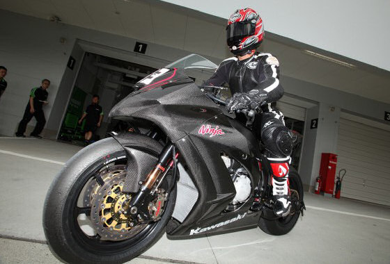 ZX-10R-2011-test-suzuka-2