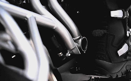 triumph-adventure-2011-teaser-vol-3-3