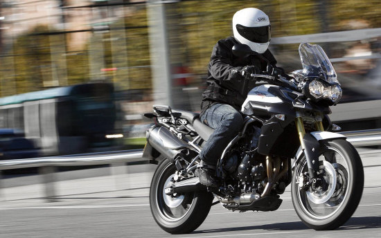 campagne-essai-triumph-800-tiger