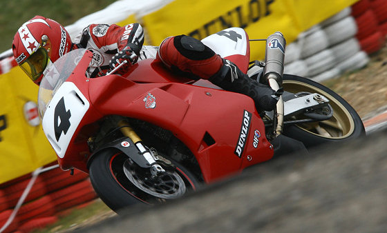 classic-17-2011-ducati-851
