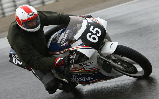 classic-17-2011-honda-RC-30 classic-17-2011-honda-RC-30