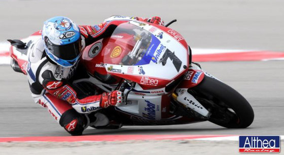 Checa-victoire-sbk-miller-2011-2