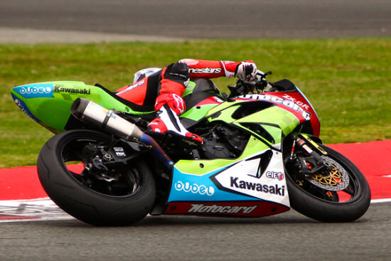Salom-motocard-silverstone-SBK-2011 Salom-motocard-silverstone-SBK-2011