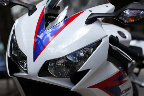 honda-CBR-1000-RR-2012-3 honda-CBR-1000-RR-2012-3