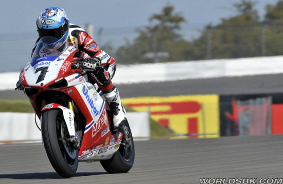 nurburgring-superpole-WSBK-2011-checa