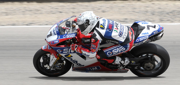 WSBK-superpole-miller-park-2012-checa