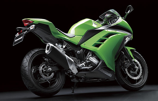 kawasaki-ninja-250-R-2013-3