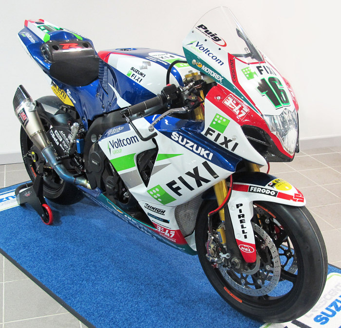 Suzuki-GSX-R-1000-SBK-Fixi-Cresent-2013-1
