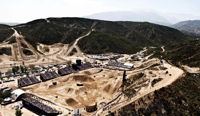 red-bull-x-fighters-Glen-Helen-1