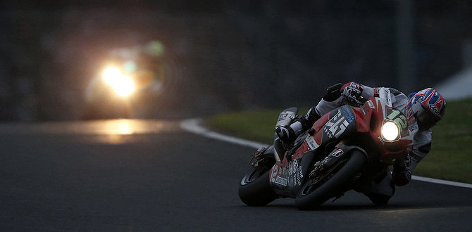 8-hrs-suzuka-2013-yoshimura-suzuki 8-hrs-suzuka-2013-yoshimura-suzuki