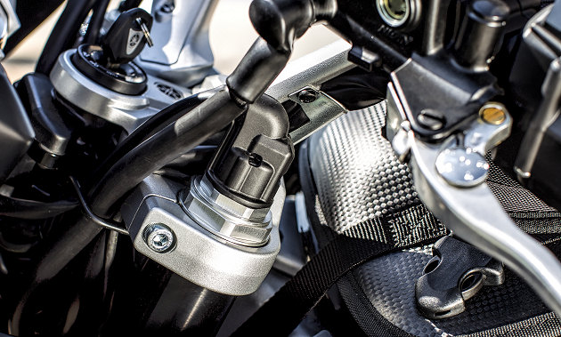 Yamaha-FJR-1300-AE-2014-2