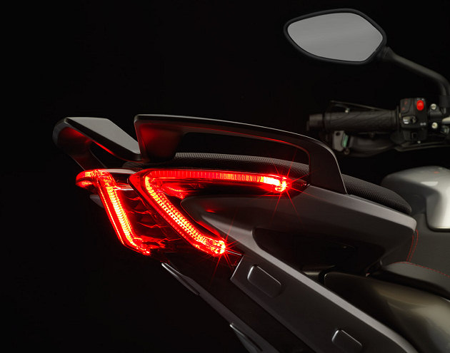 MV-Agusta-Turismo-Veloce-800-2014-6 MV-Agusta-Turismo-Veloce-800-2014-6