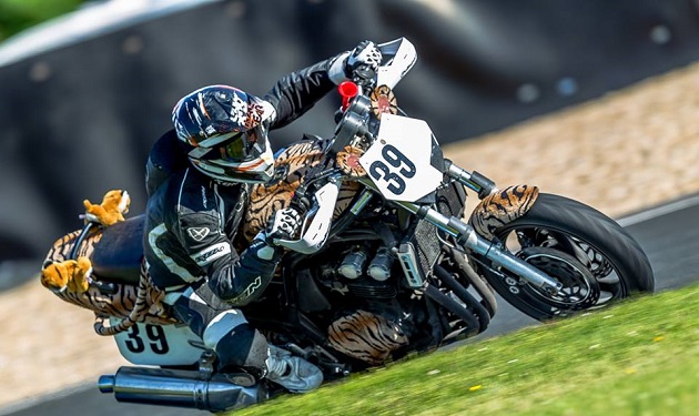 La Grande Fête Nationale de la Moto résiste à l'Euro.