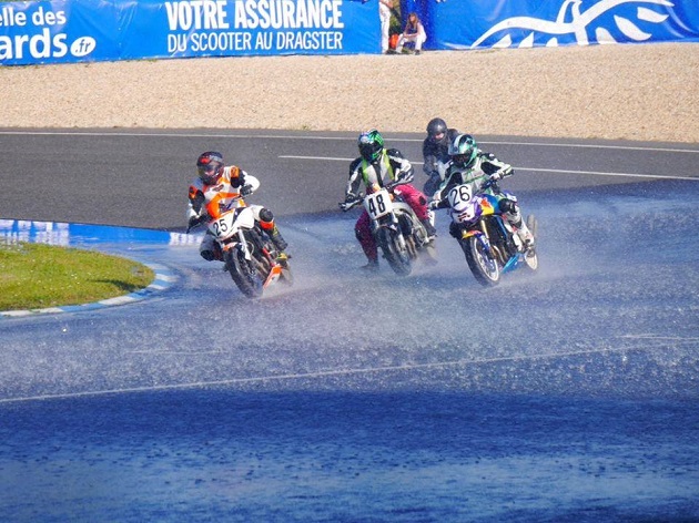 La Grande Fête Nationale de la Moto résiste à l'Euro.