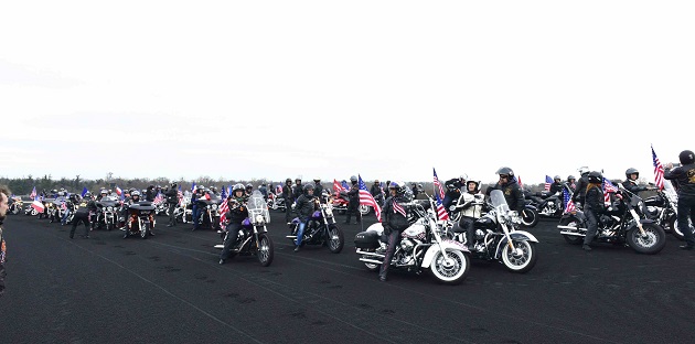Harley Davidson investit l'hippodrome de Paris-Vincennes pour le Prix d'Amérique.