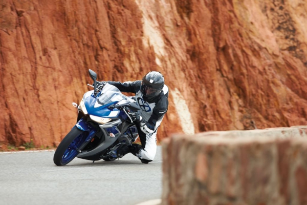Moto Tour - Offres spéciales Ixon et Continental pour les concurrents.