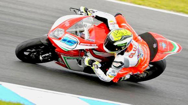 Lowes et Suzuki battent le record de la piste à Phillip Island.
