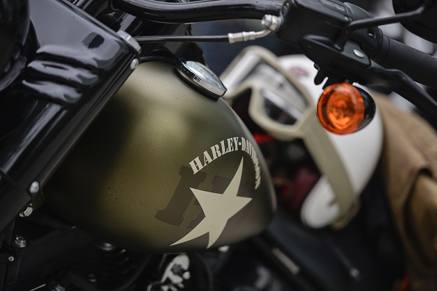 Harley-Davidson présente le vainqueur de son concours 'King of All Test Rides'.