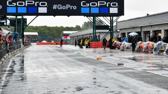 Le GP de Silverstone tourne au fiasco.
