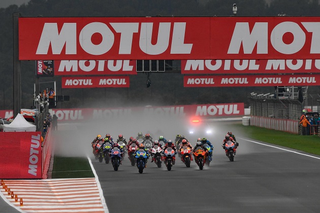 MotoGP - Dovizioso remporte un palpitant final à Valence.