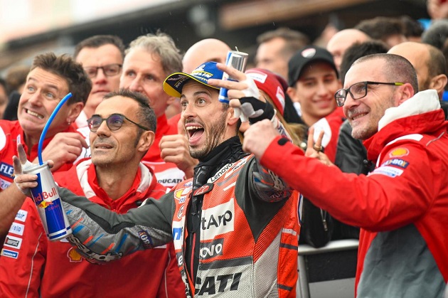 MotoGP - Dovizioso remporte un palpitant final à Valence.