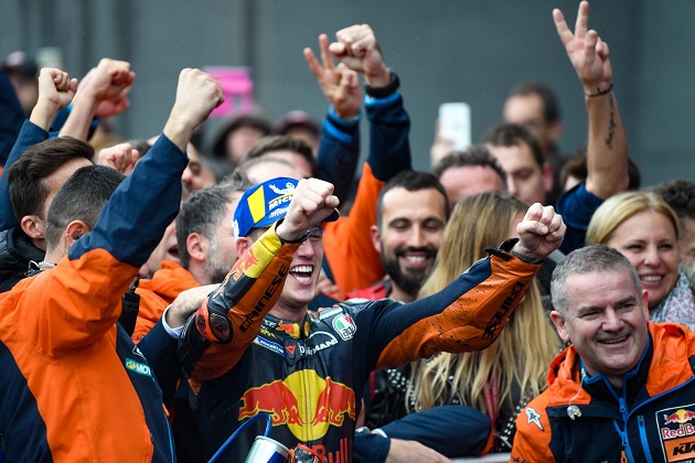 MotoGP - Dovizioso remporte un palpitant final à Valence.