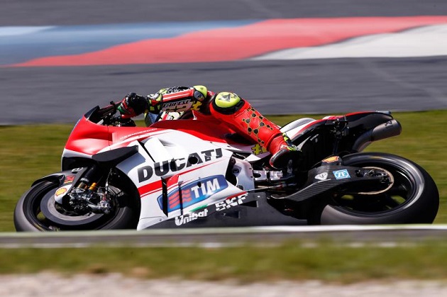 MotoGP - Iannone claque la pole à domicile.