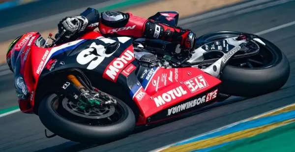 Les 24 heures Moto sont de retour - Départ le 12 à 12 hrs.