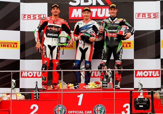 WSBK - Hayden décroche sa première victoire dans des conditions épiques.