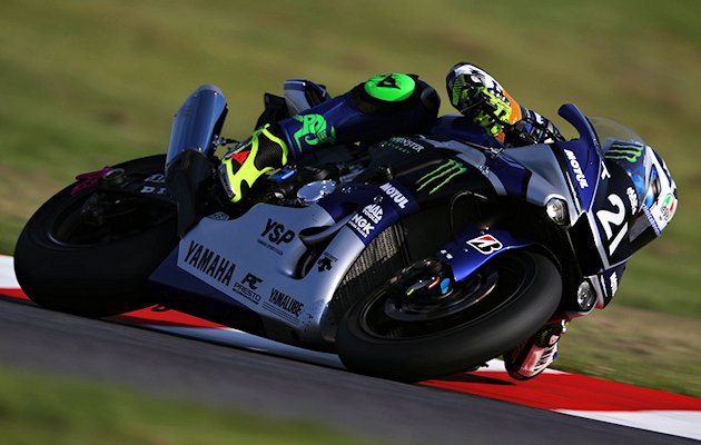 Le Yamaha Factory Racing Team confirme sa pôle à Suzuka.