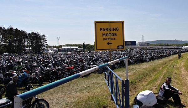 Reportage aux Coupes Moto Légende 2016.