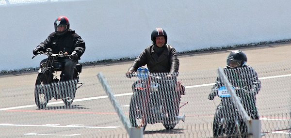 Reportage aux Coupes Moto Légende 2016.