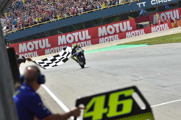 MotoGP - Spectaculaire victoire de Rossi à Assen.