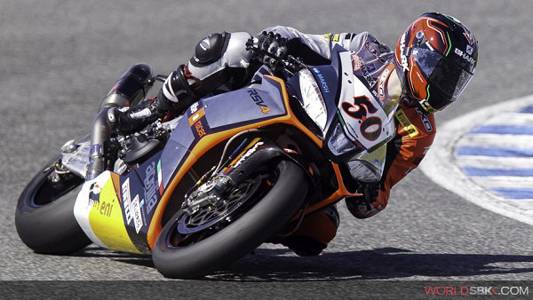 Giugliano signe le meilleur temps des tests SBK à Jerez.