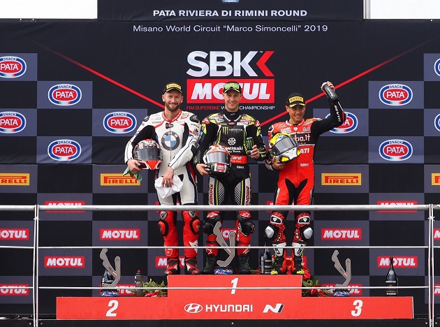 WSBK / Misano J1 - Rea s'impose dans le chaos. Baz 4ème.