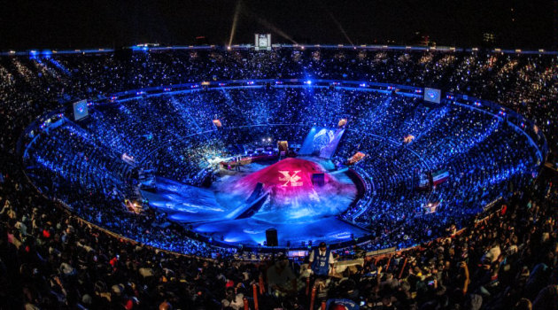 Nouvelles étapes et nouveaux tricks aux Red Bull X-Fighters 2015.