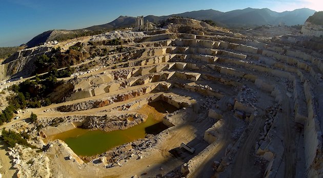 Les Red Bull X-Fighters arrivent en Grèce.
