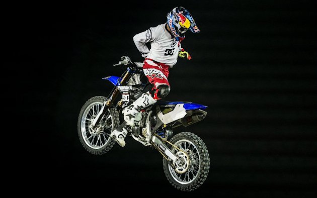 Les Red Bull X-Fighters arrivent en Grèce.