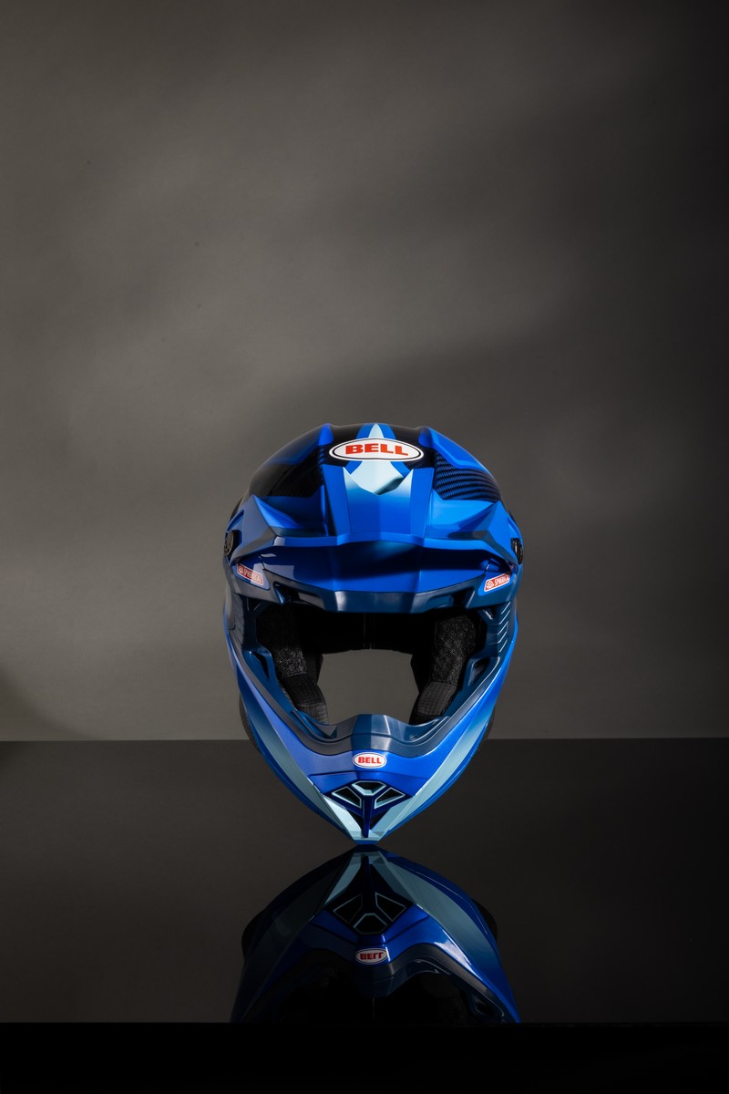 le Moto-10 Spherical bleu vue de face